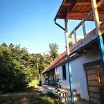 Διαμέρισμα Blue Forest Retreat