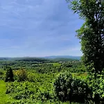 Διαμέρισμα Blue Forest Retreat