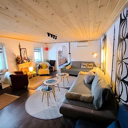 Apartamento Blue Forest Retreat Manfa